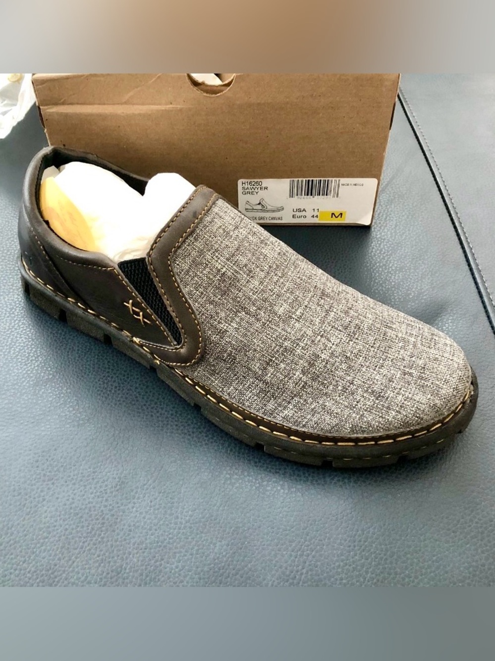 Born Shoes Size 11